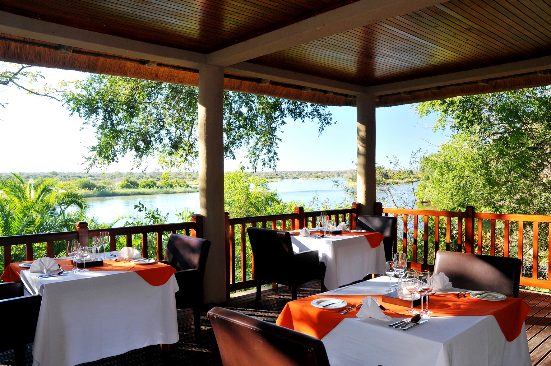 Divava Okavango Lodge