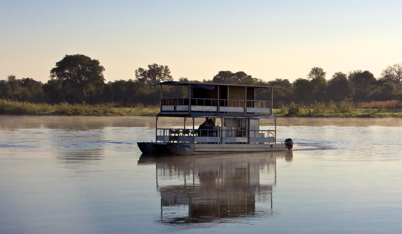 Ndhovu Safari Lodge