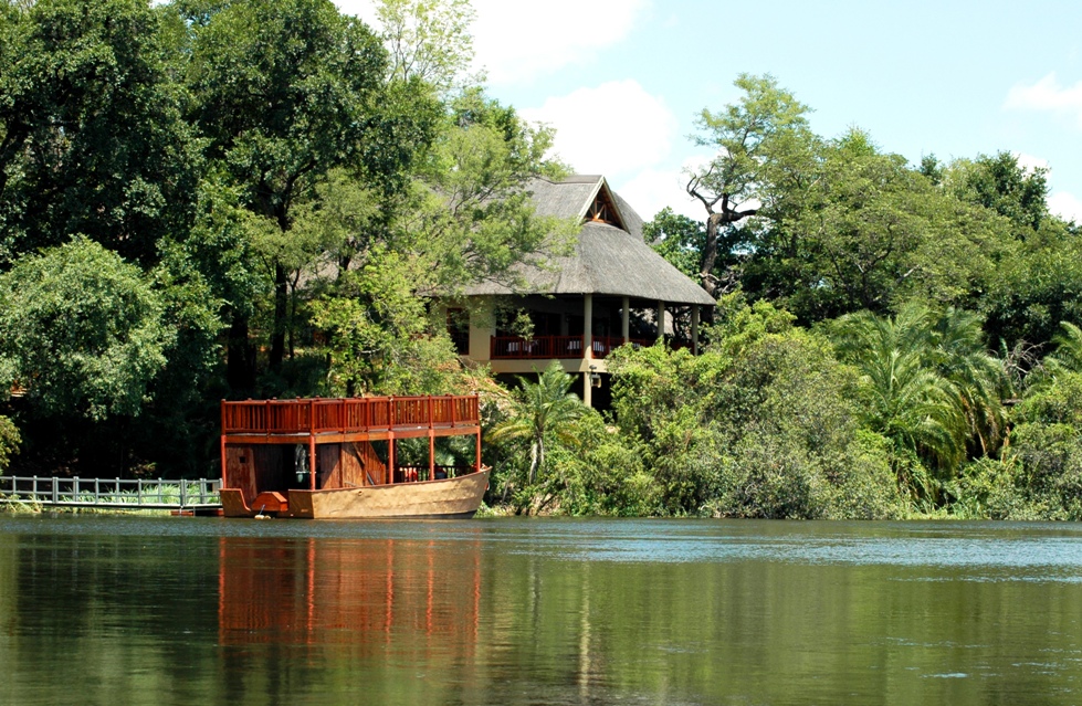 Divava Okavango Lodge