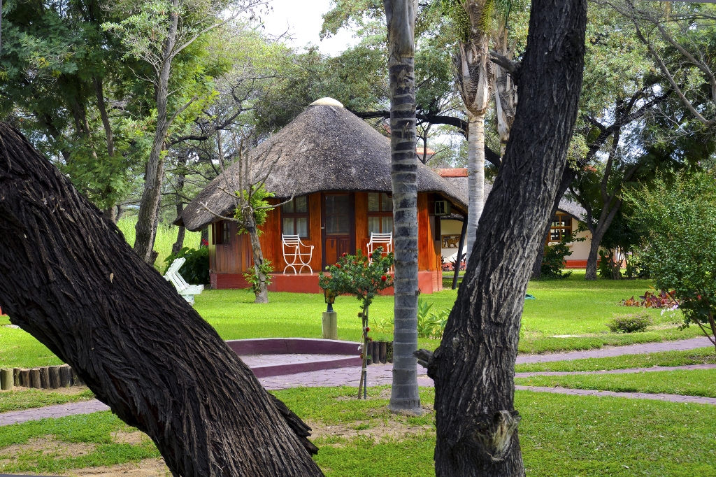 Hakusembe River Lodge