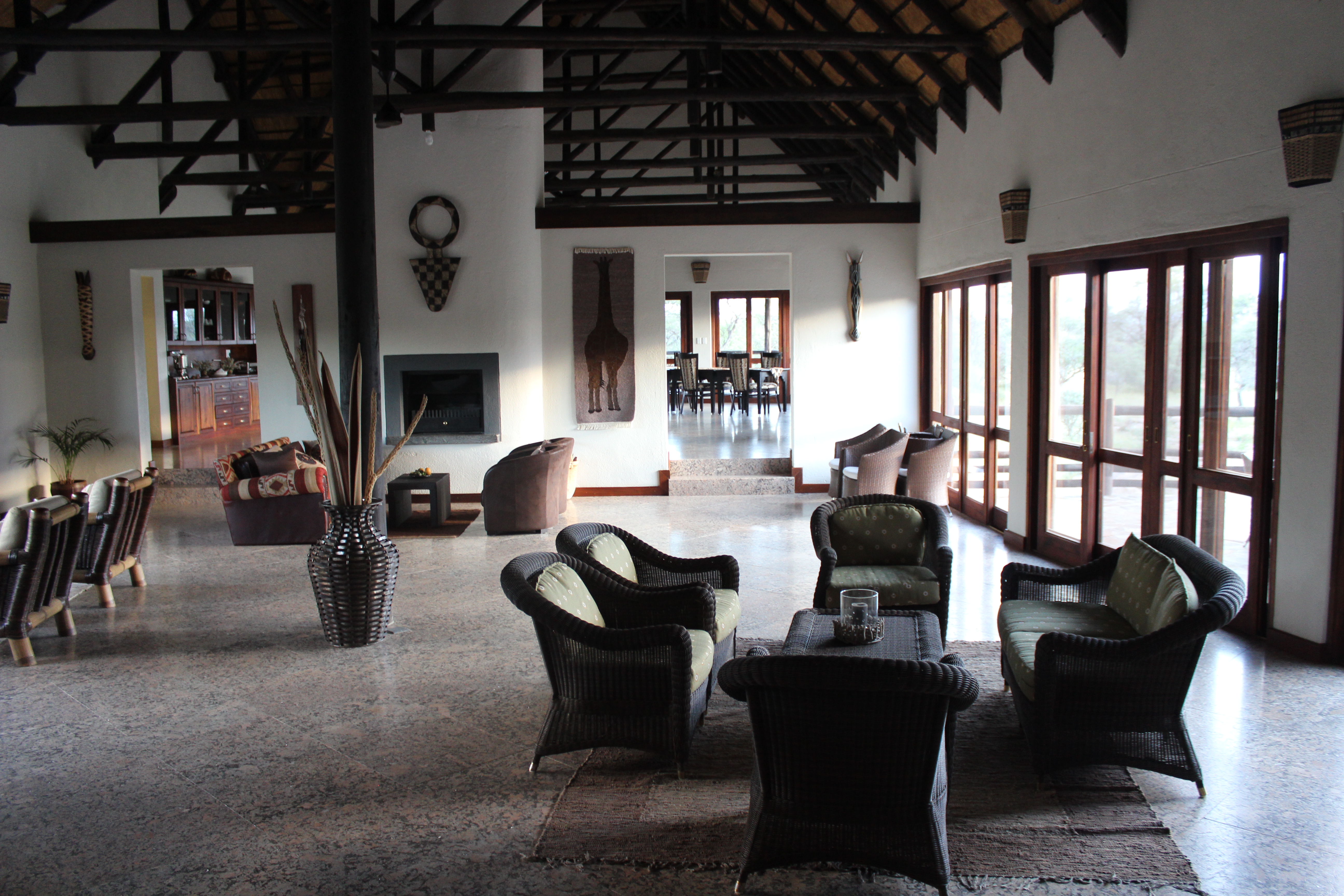 Ozongwindi Lodge