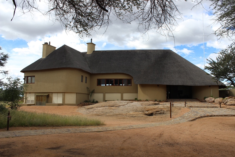 Ozongwindi Lodge